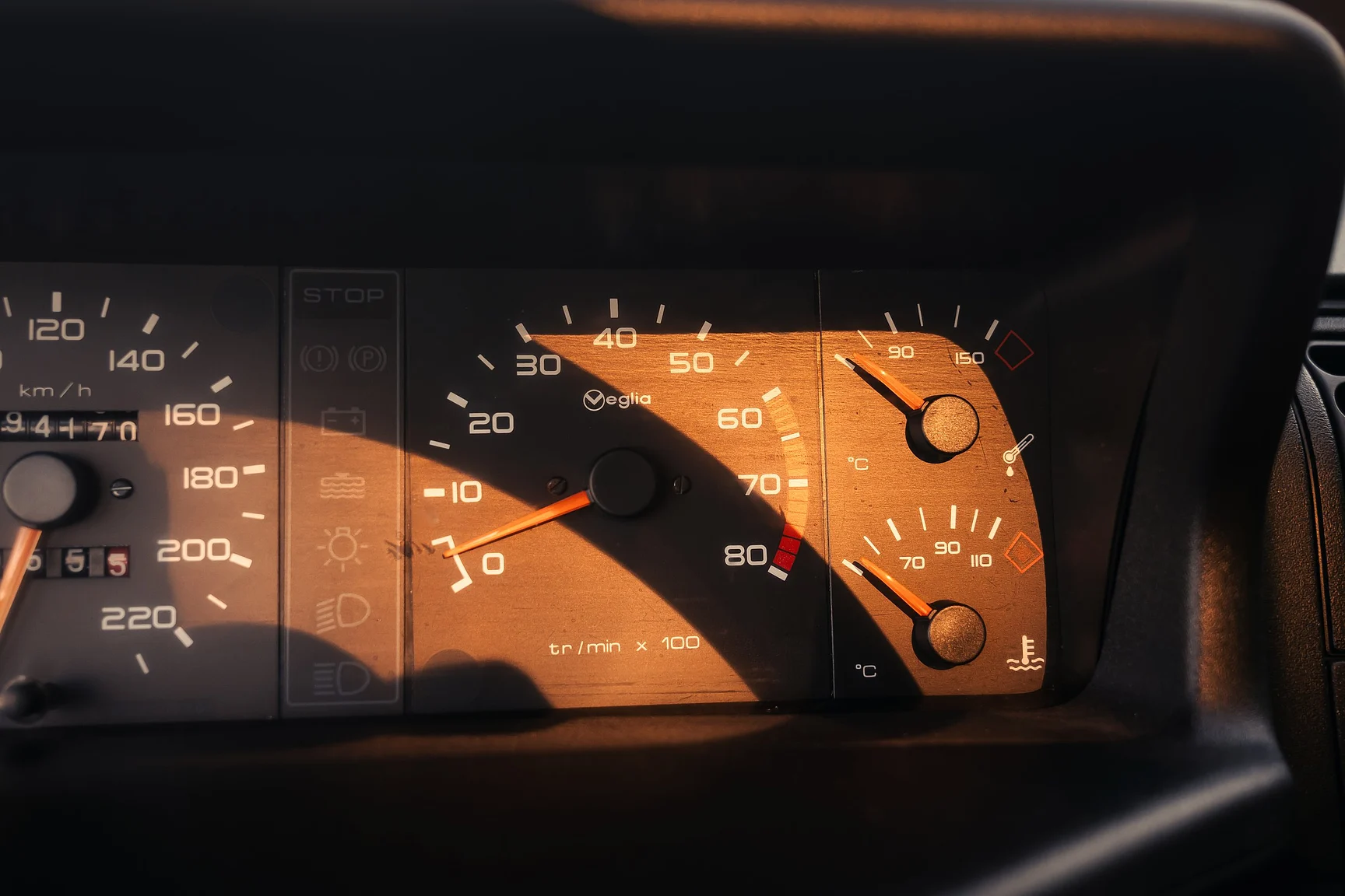 Innenraumfoto von 1991 Peugeot 205 GTI 1.9 Monte Carlo (12)