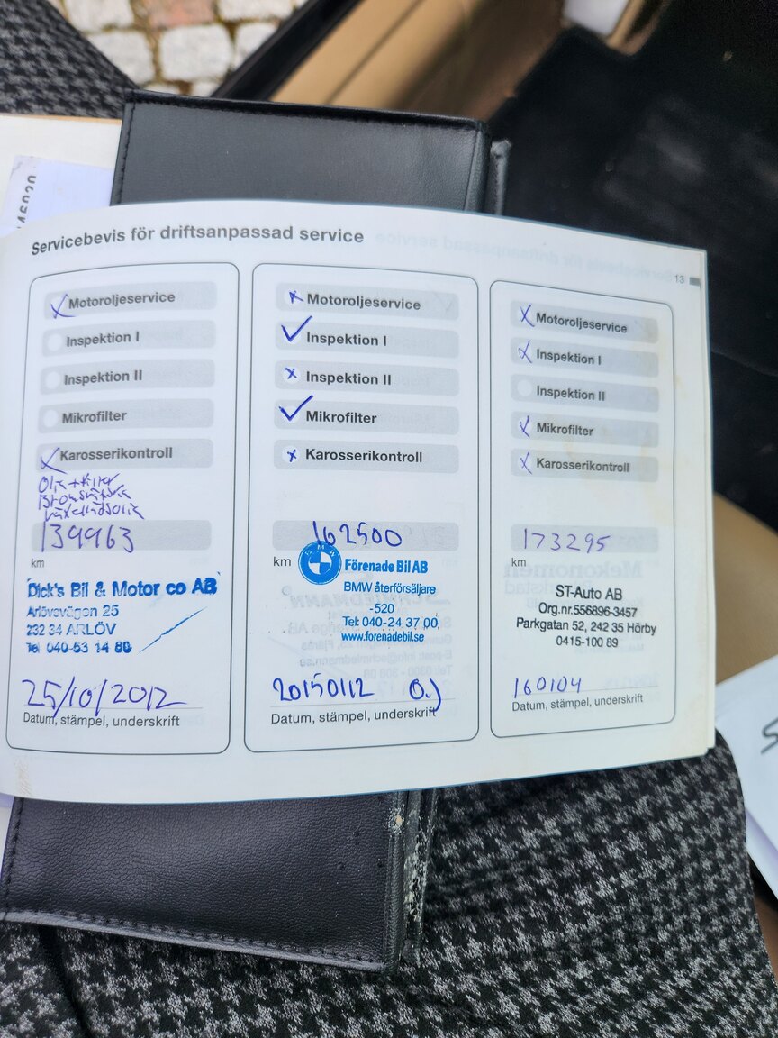 Dokumentation för 2002  BMW 330Ci 