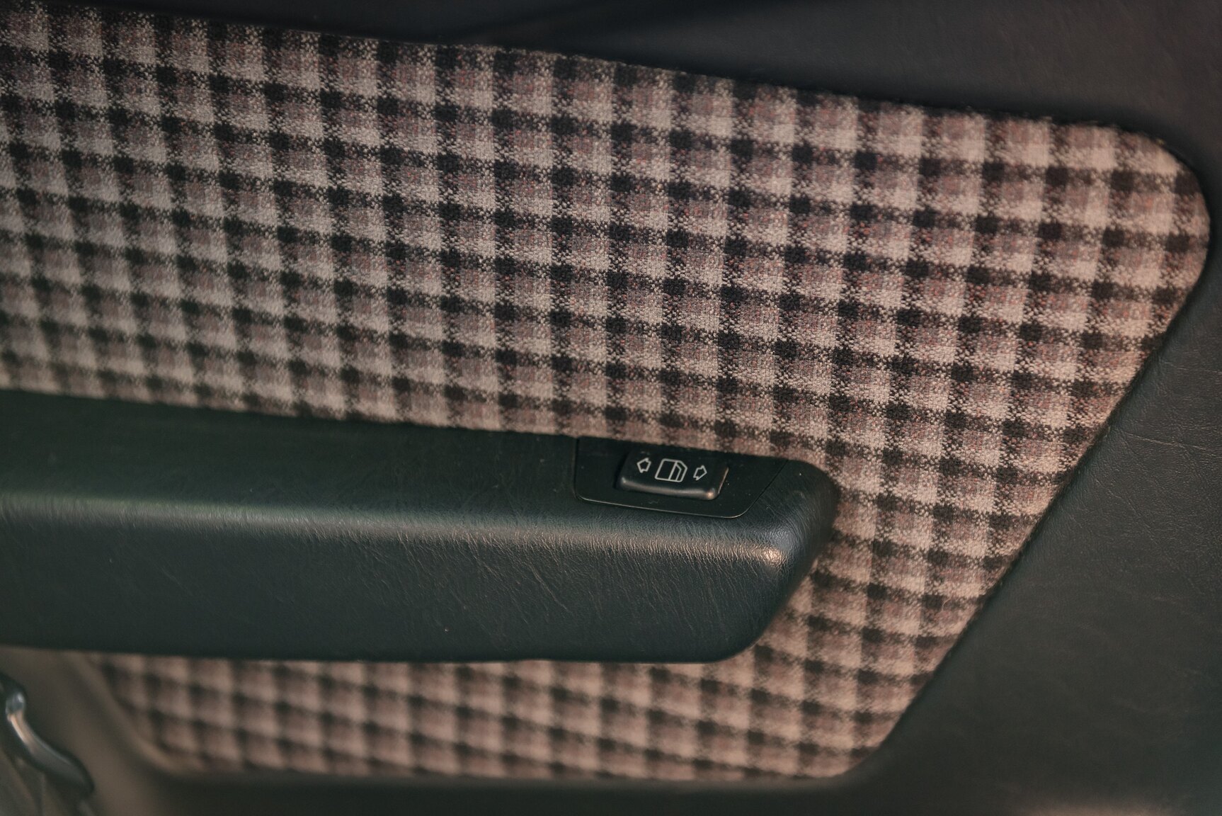 Interior image of 1992 Mercedes-Benz 300CE-24V 