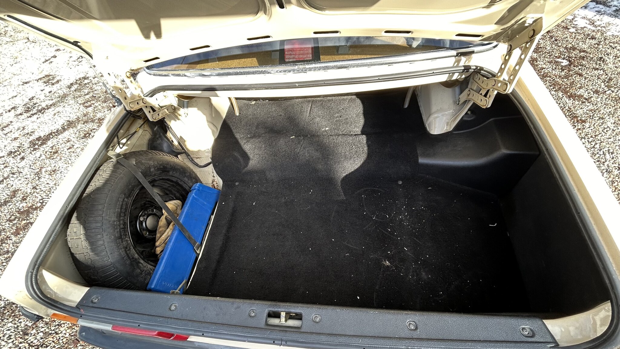 Interior image of 1987 Volvo 244