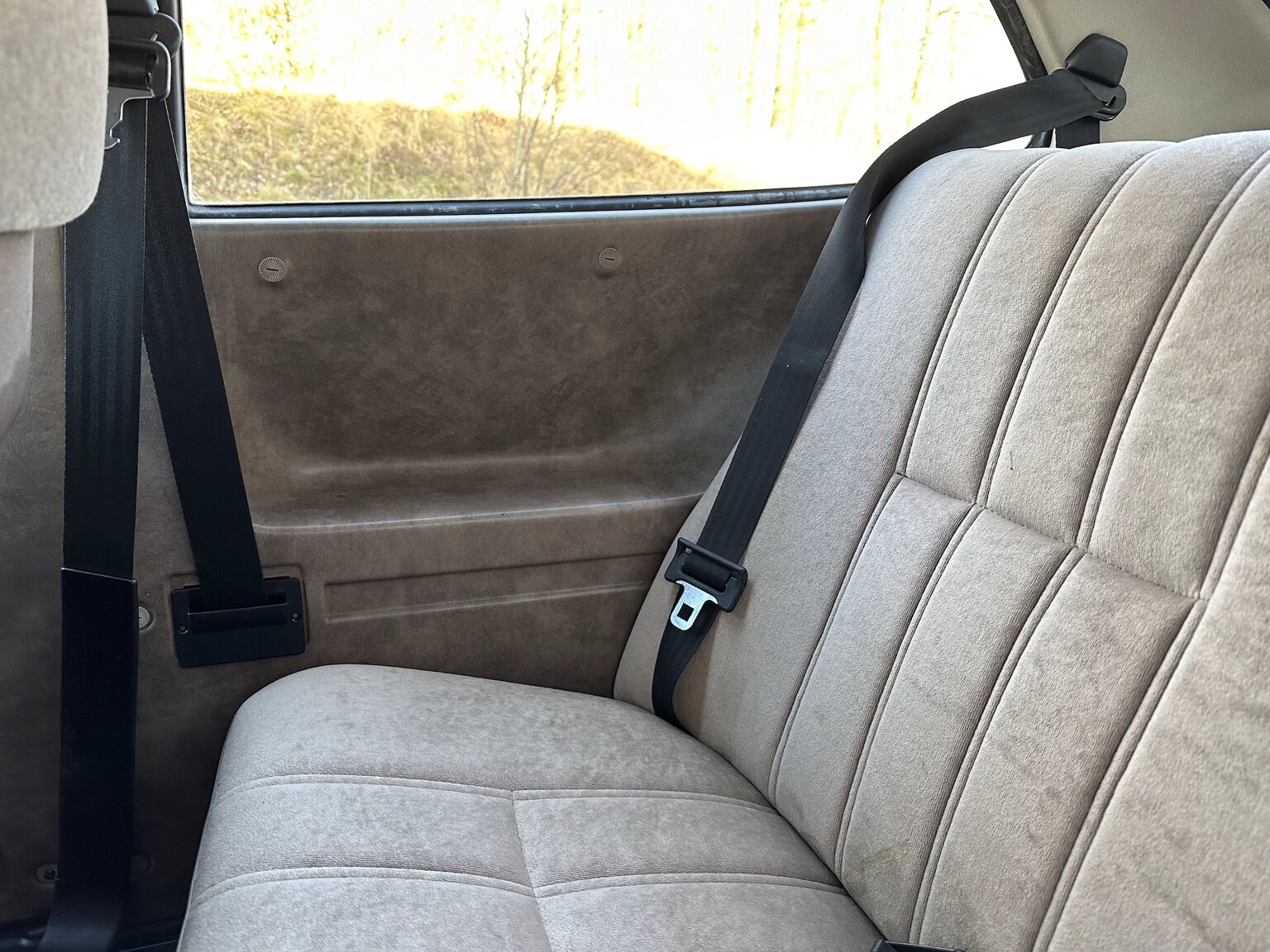Interior image of 1984 Saab 900 GL