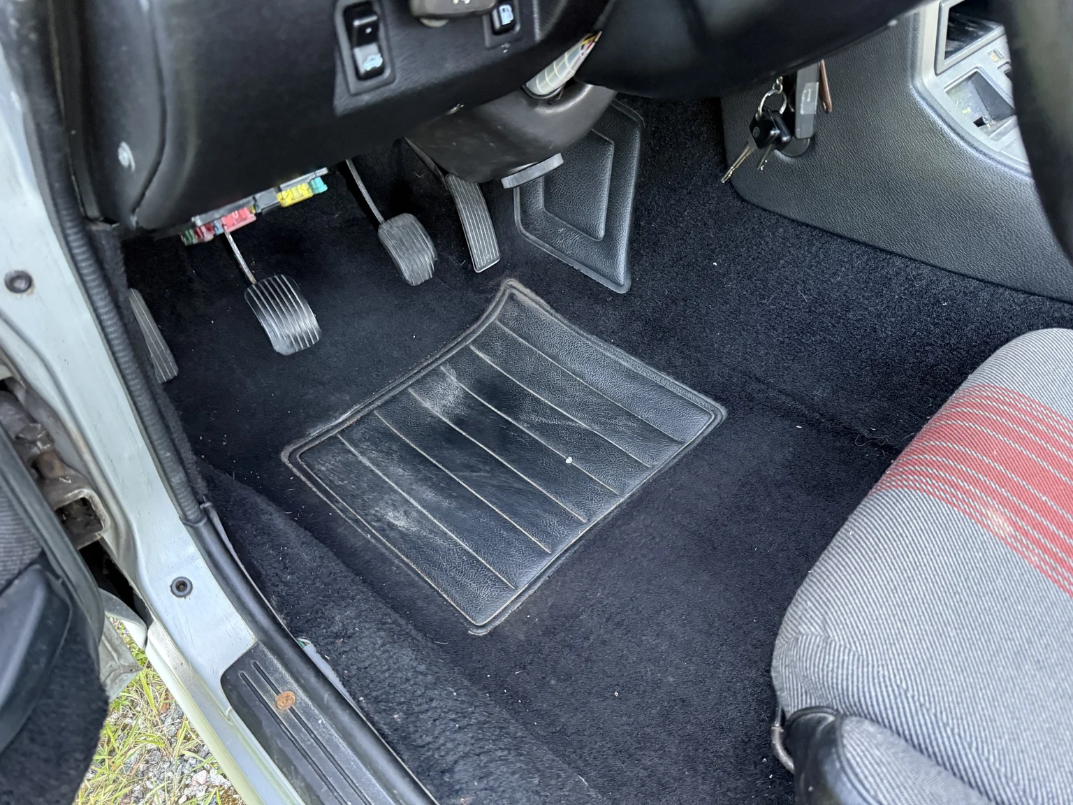 Interior image of 1983 Mazda RX-7 (13)