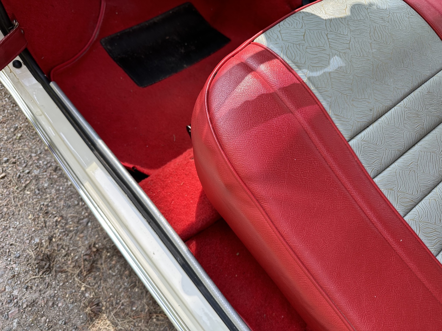 Interior image of 1966 BMC Cooper (3)