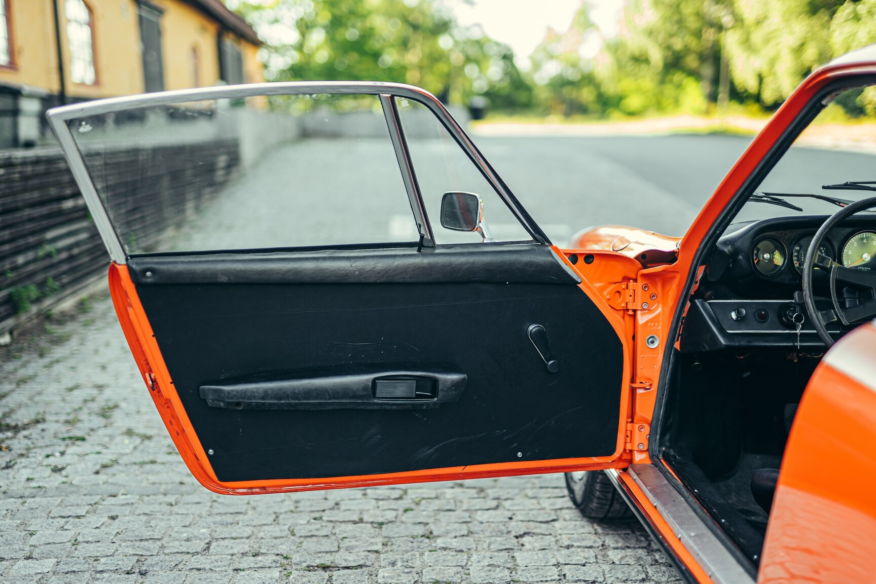 Interior image of 1972 Porsche 911E