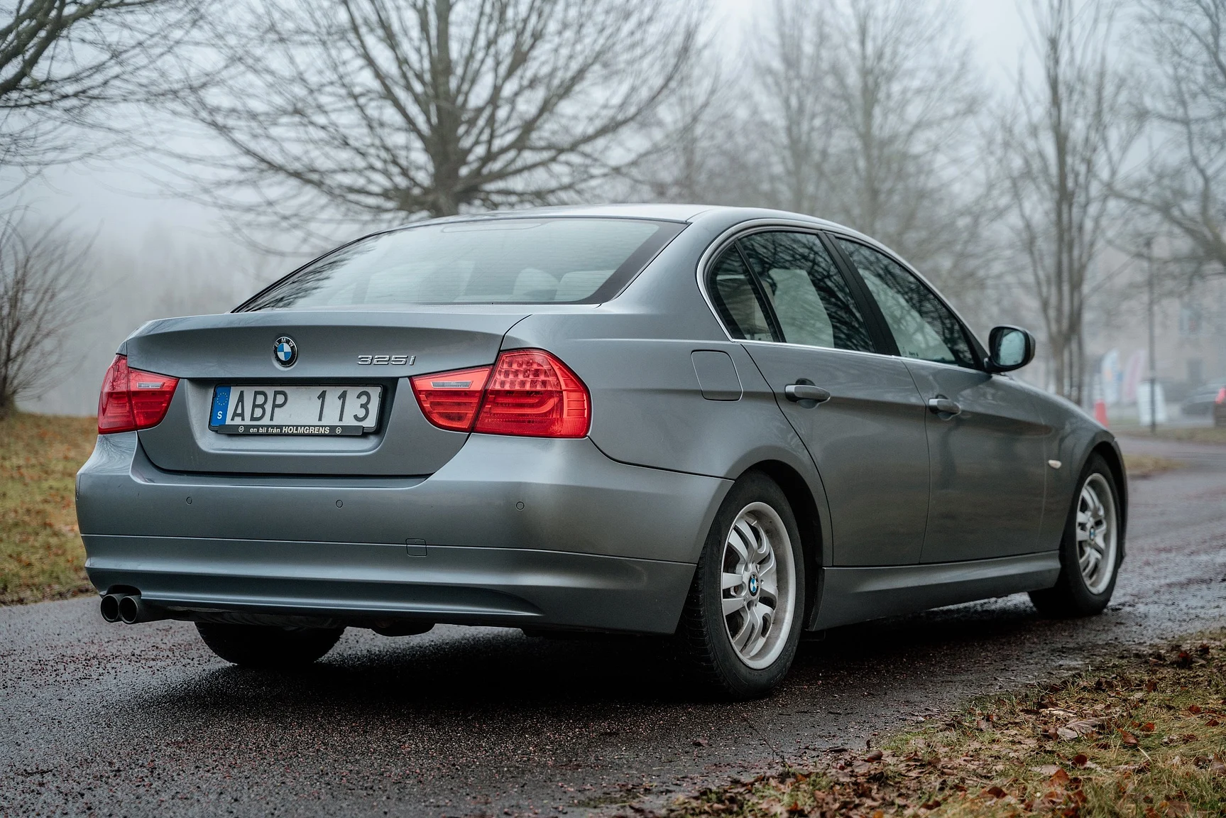 Aussenfoto 2010 BMW 325i Sedan (4)