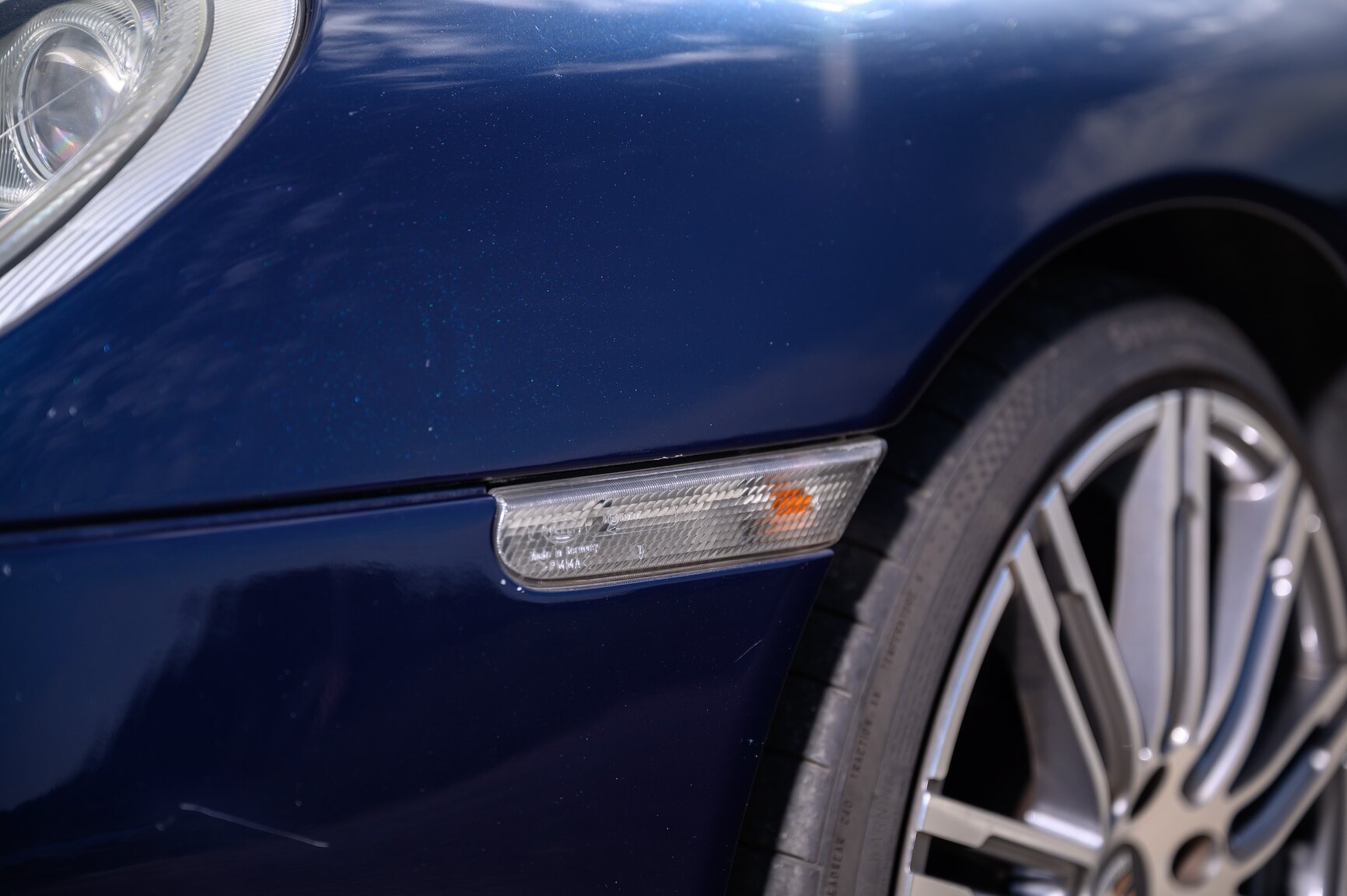 Exteriörbild på 1999 Porsche 911 Carrera