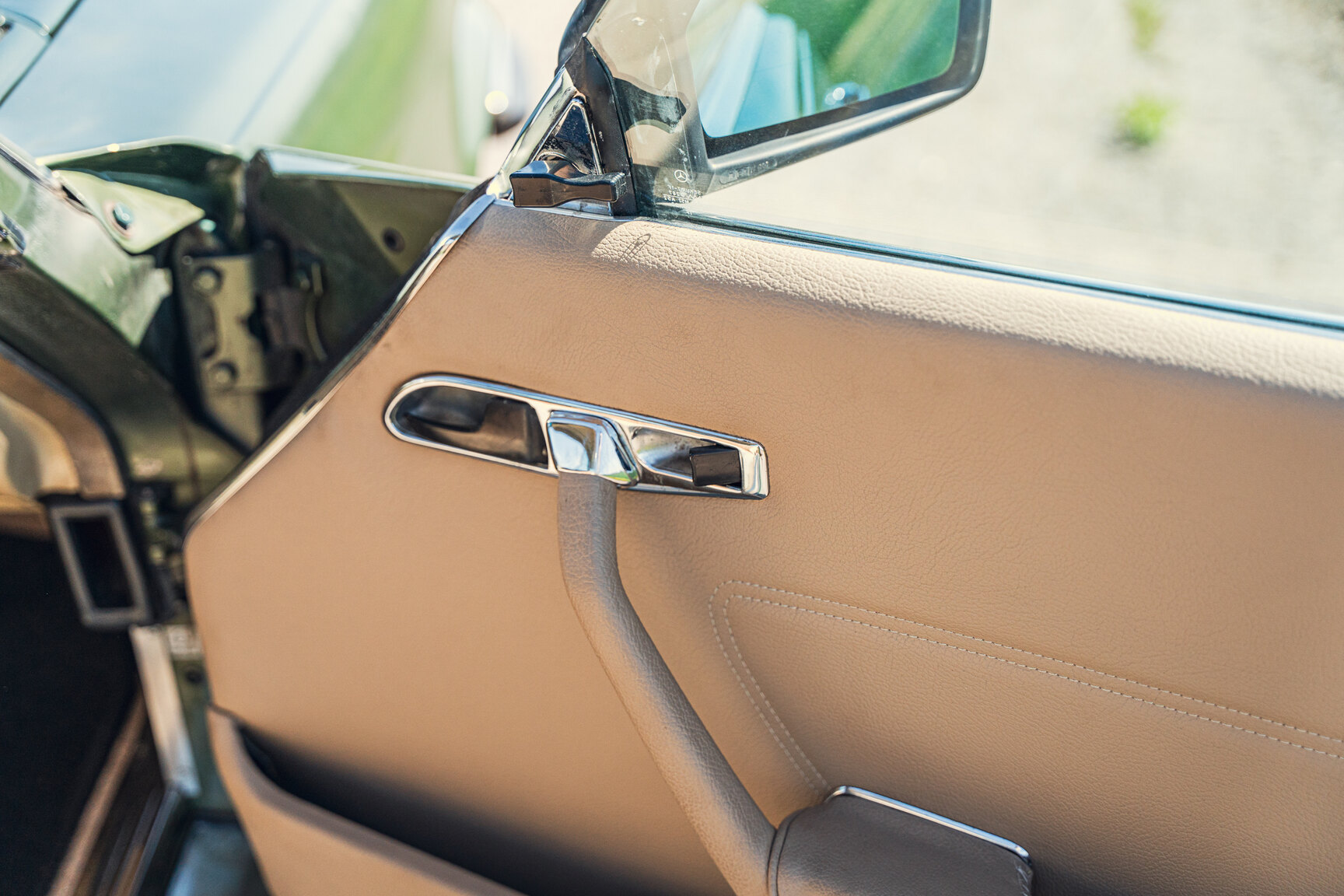 Innenraumfoto von 1976 Mercedes-Benz 450 SLC (7)