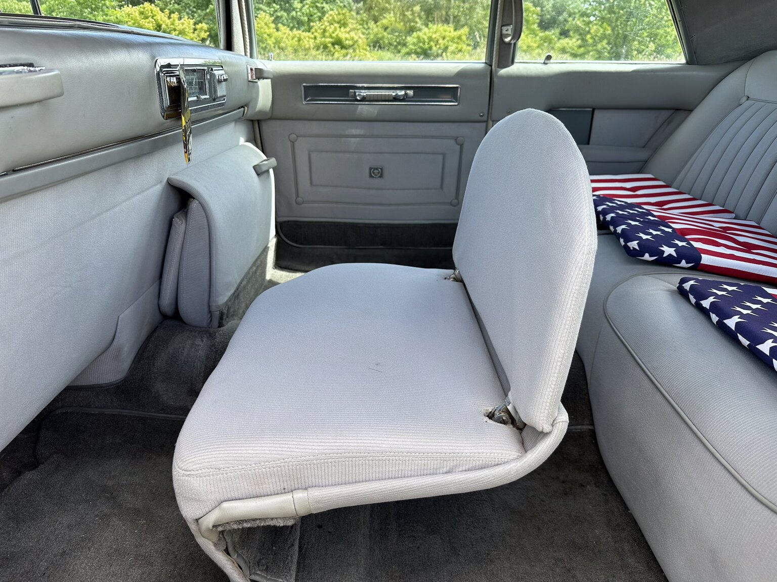 Innenraumfoto von 1964 Cadillac Fleetwood Seventy-Five Limousine (48)