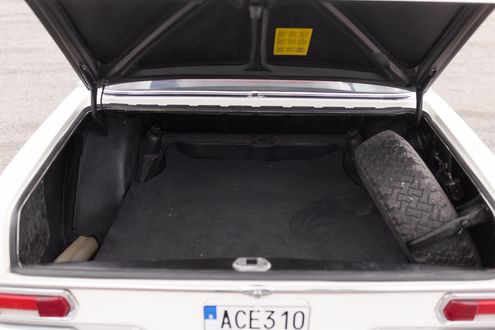 Interiörbild 1966  Mercedes-Benz 250 