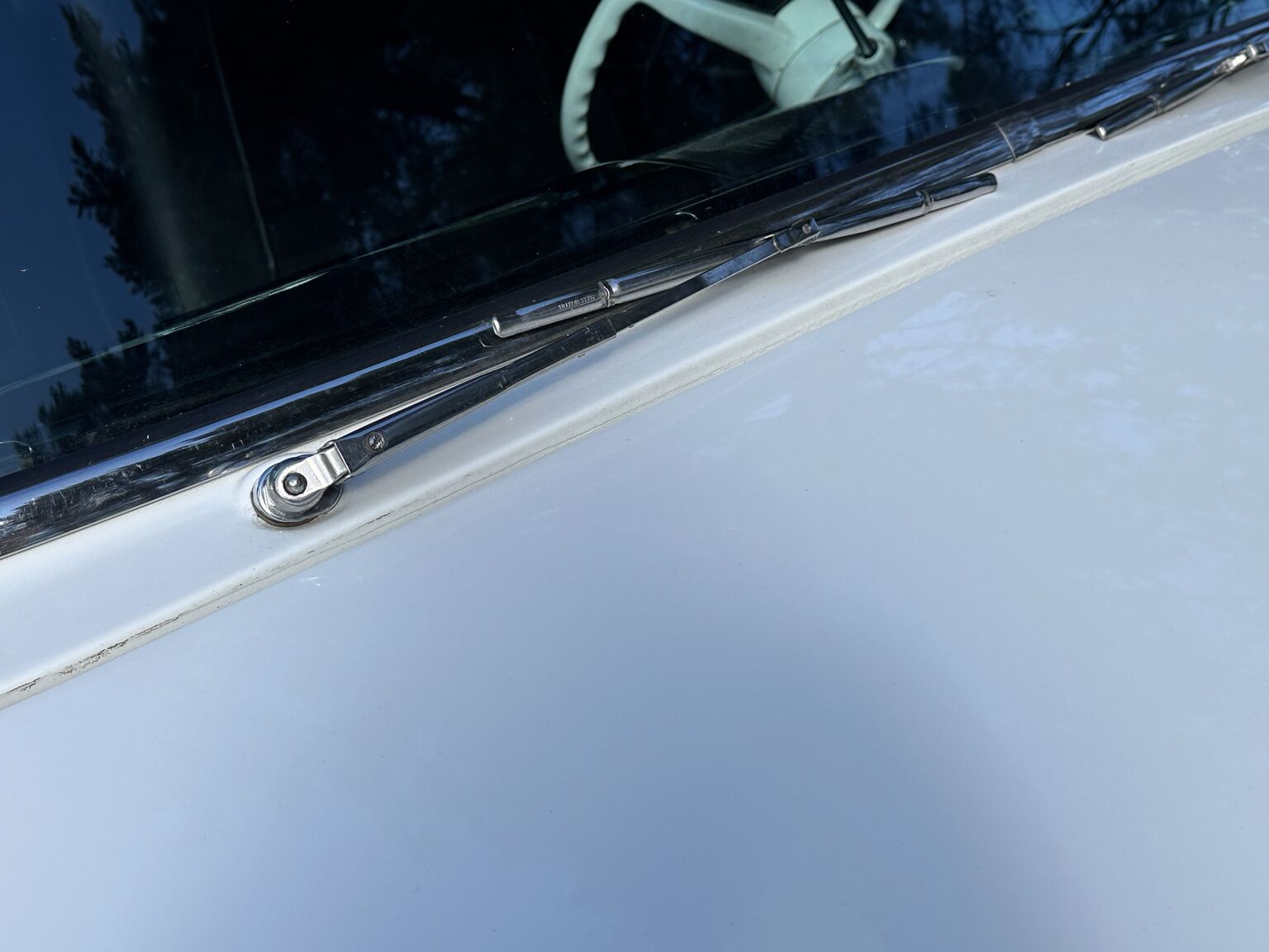 Exterior image of 1955 Ford Fairlane Crown Victoria