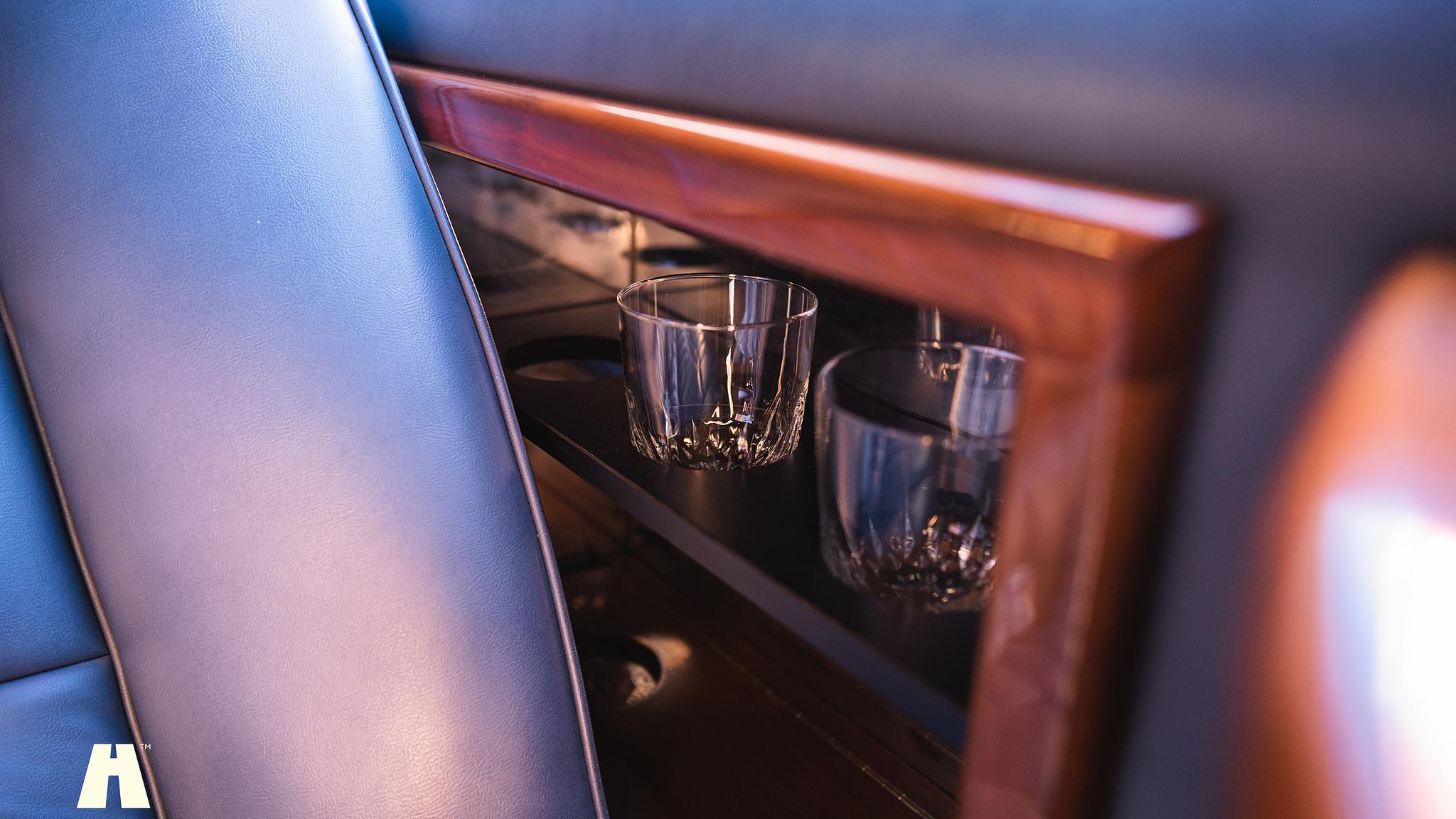 Innenraumfoto von 1992 Lincoln Town Car Limousine 