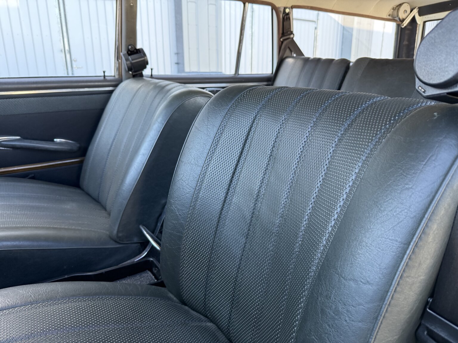 Interior image of 1967 Mercedes-Benz 230 Safari