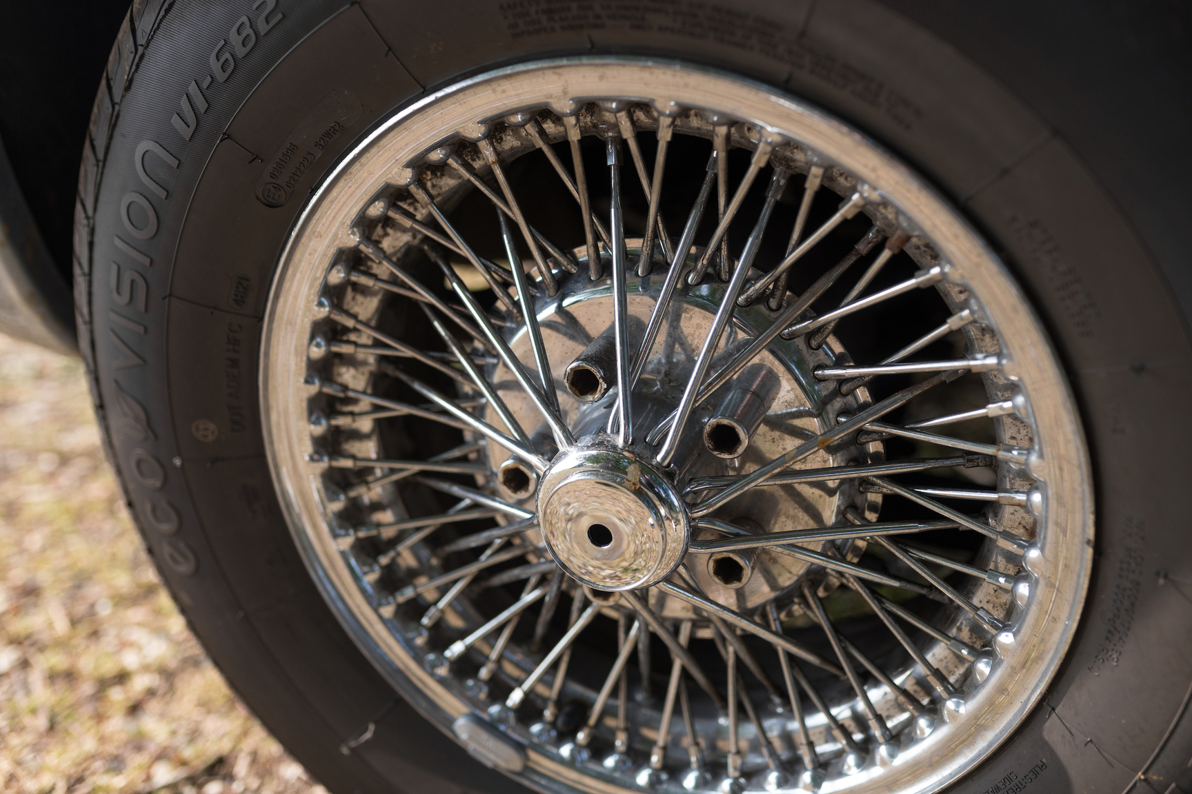 Exterior image of 1987 Jaguar Xj-SC (24)