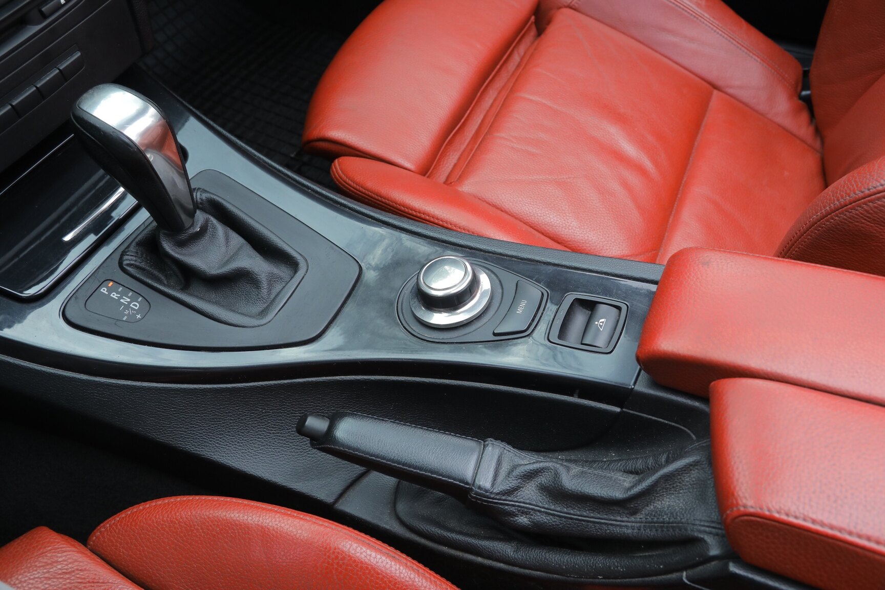 Interior image of 2008 BMW 325D Cabriolet