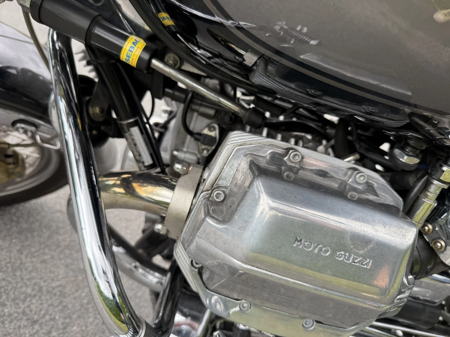 Image of 2001 Moto Guzzi California EV mechanics (21)