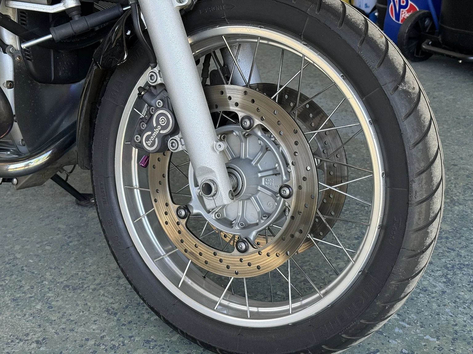 Exteriörbild på 1999 BMW Motorrad R 1100 R (8)