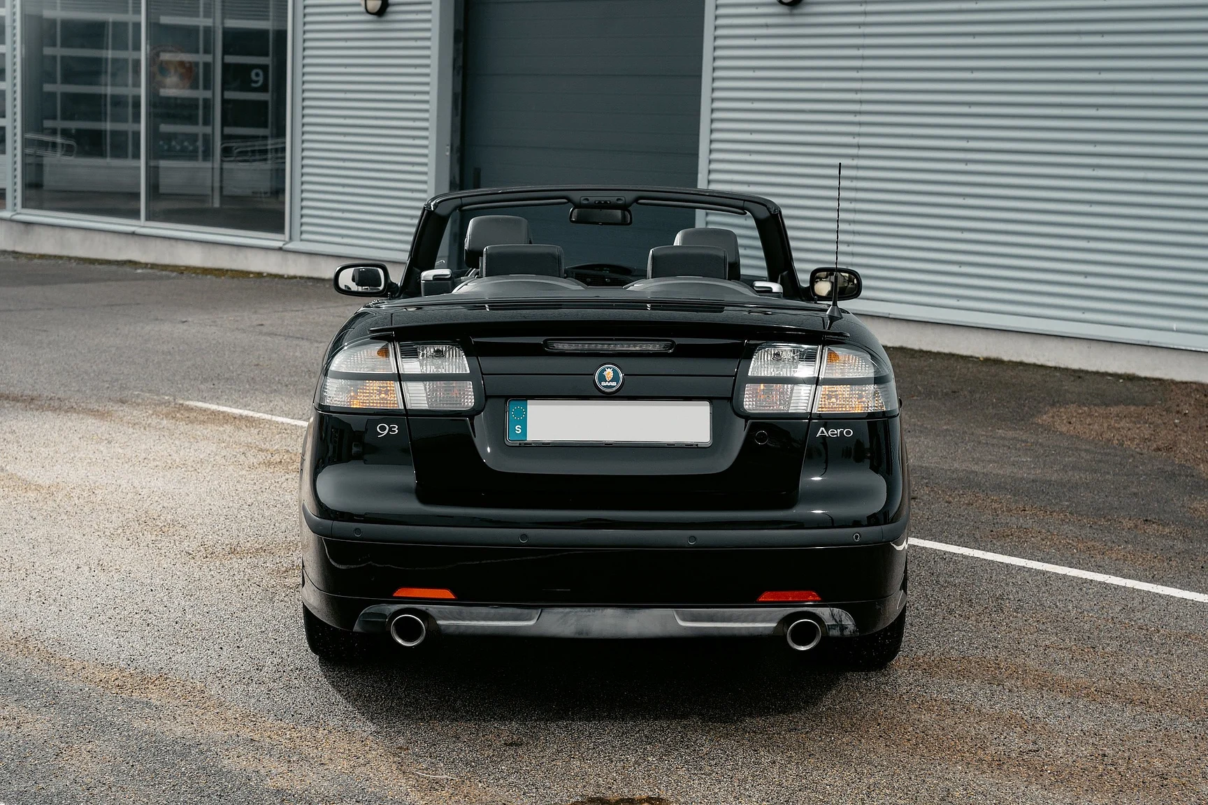 Exterior image of 2004 SAAB 9-3 Aero 2.0T Cabriolet (65)