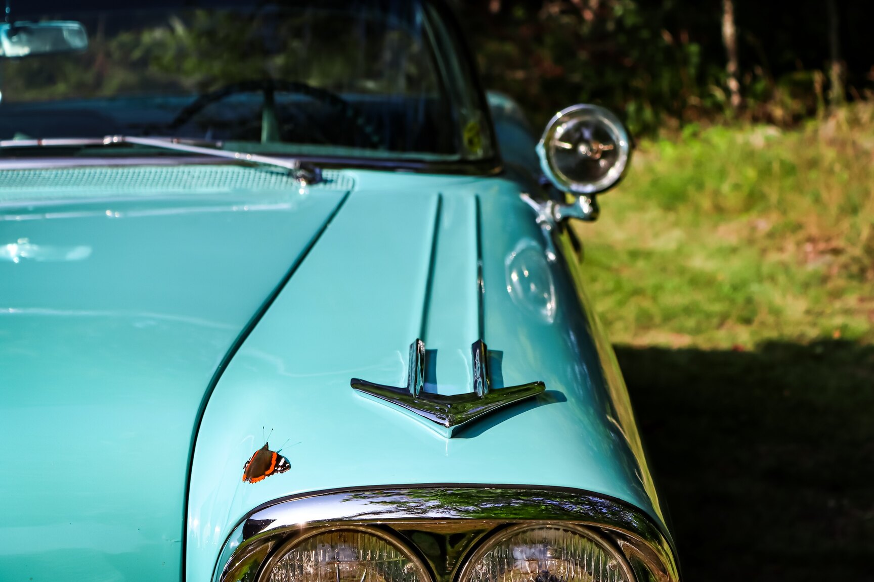 Exterior image of 1958 Pontiac Bonneville