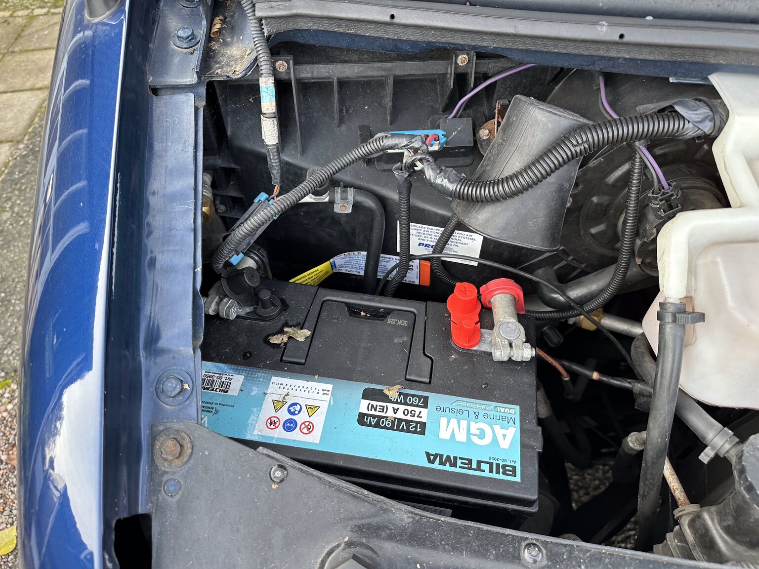 Image of 2000 GMC Savana G1500 Conversion Van mechanics