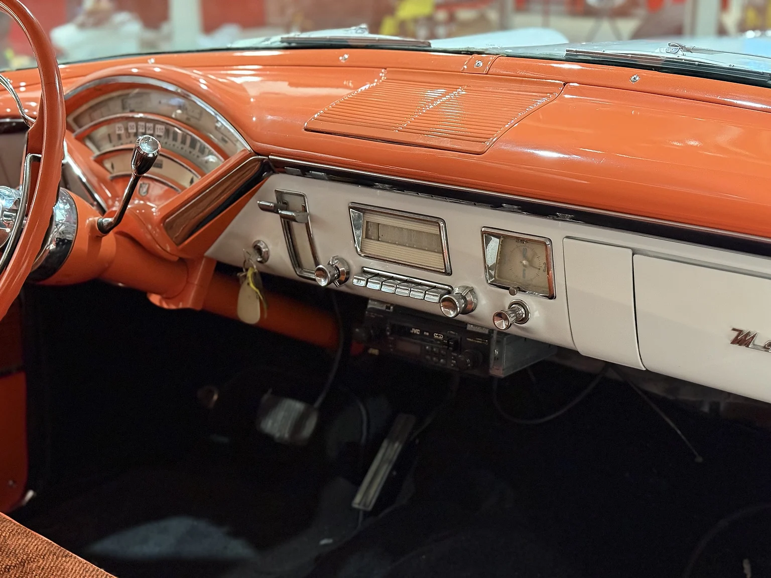 Innenraumfoto von 1956 Mercury Montclair Sport Sedan (31)