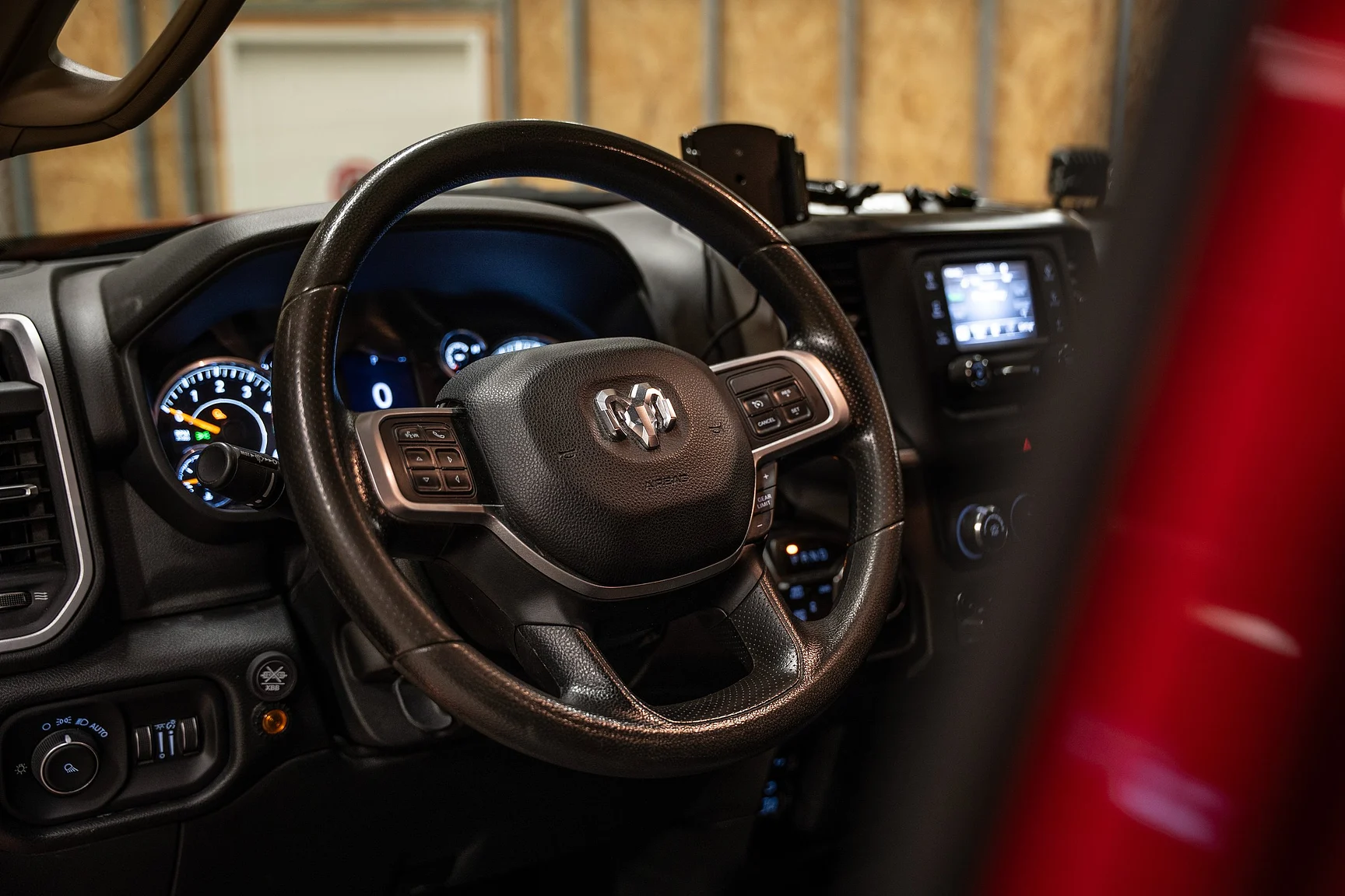 Interiörbild 2020 Dodge Ram 2500 Overland (8)
