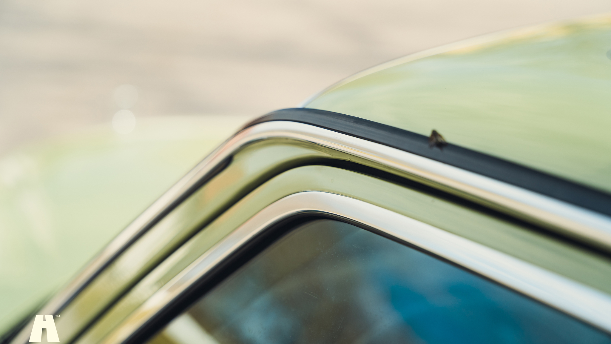 Exterior image of 1979 Mercedes Benz 230