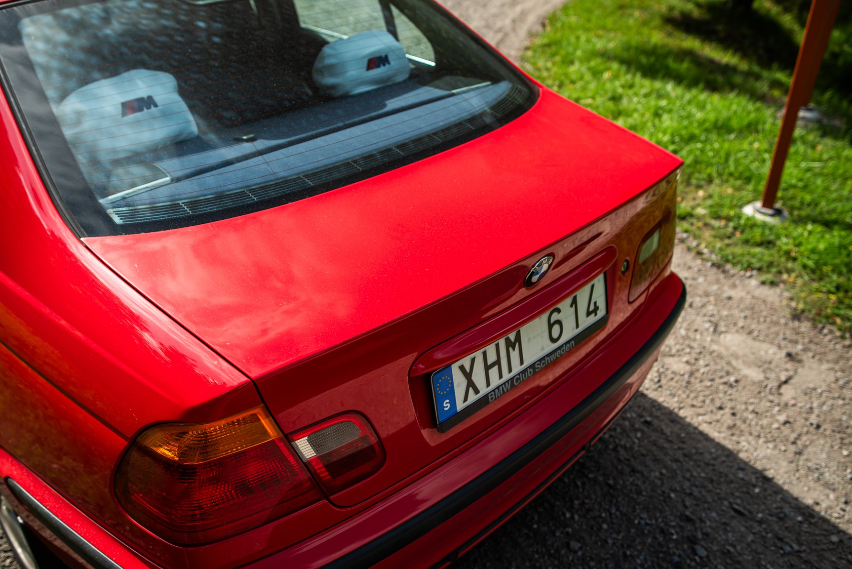 Exterior image of 2001 BMW 330Xi