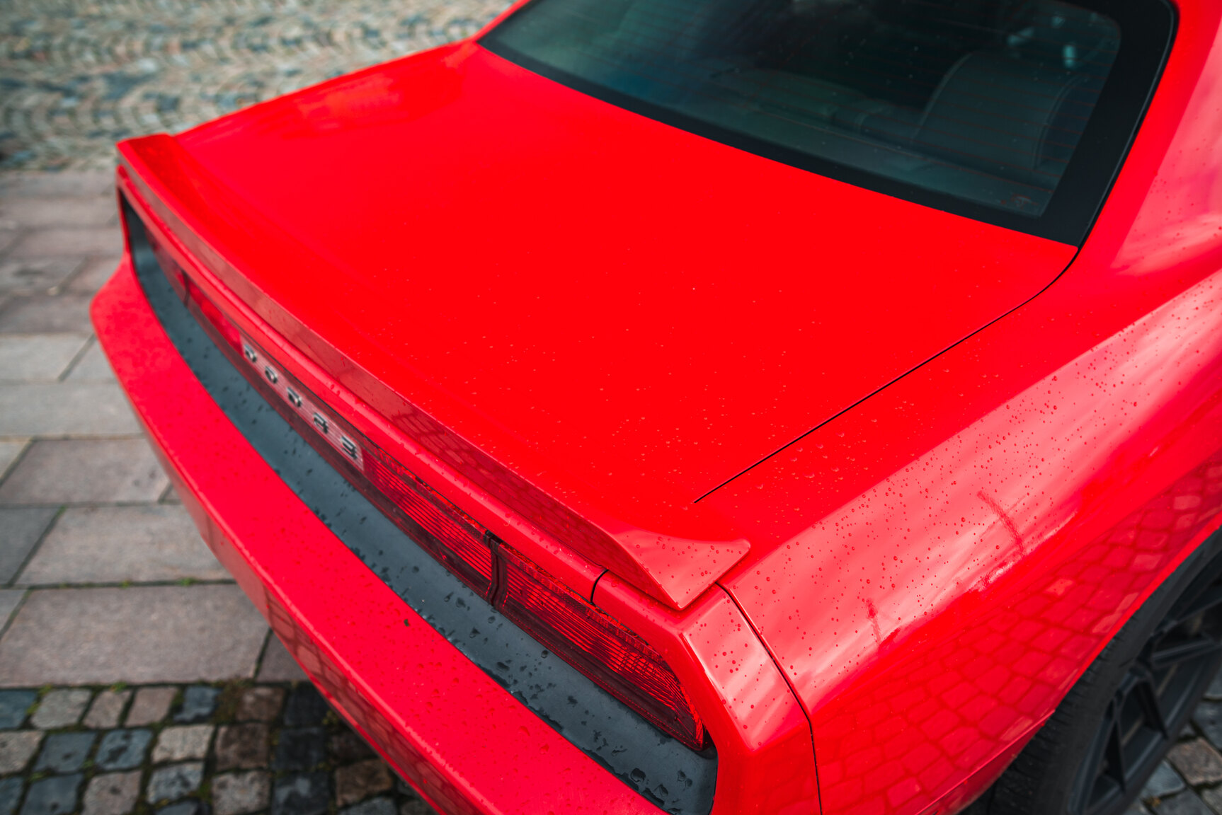 Exterior image of 2010 Dodge Challenger 5.7 V8 HEMI Manuell