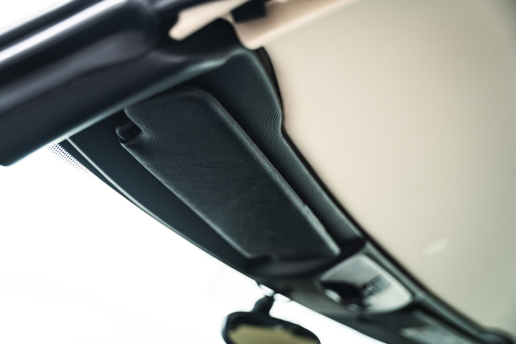 Interior image of 2001 Mercedes-Benz SLK 32 AMG