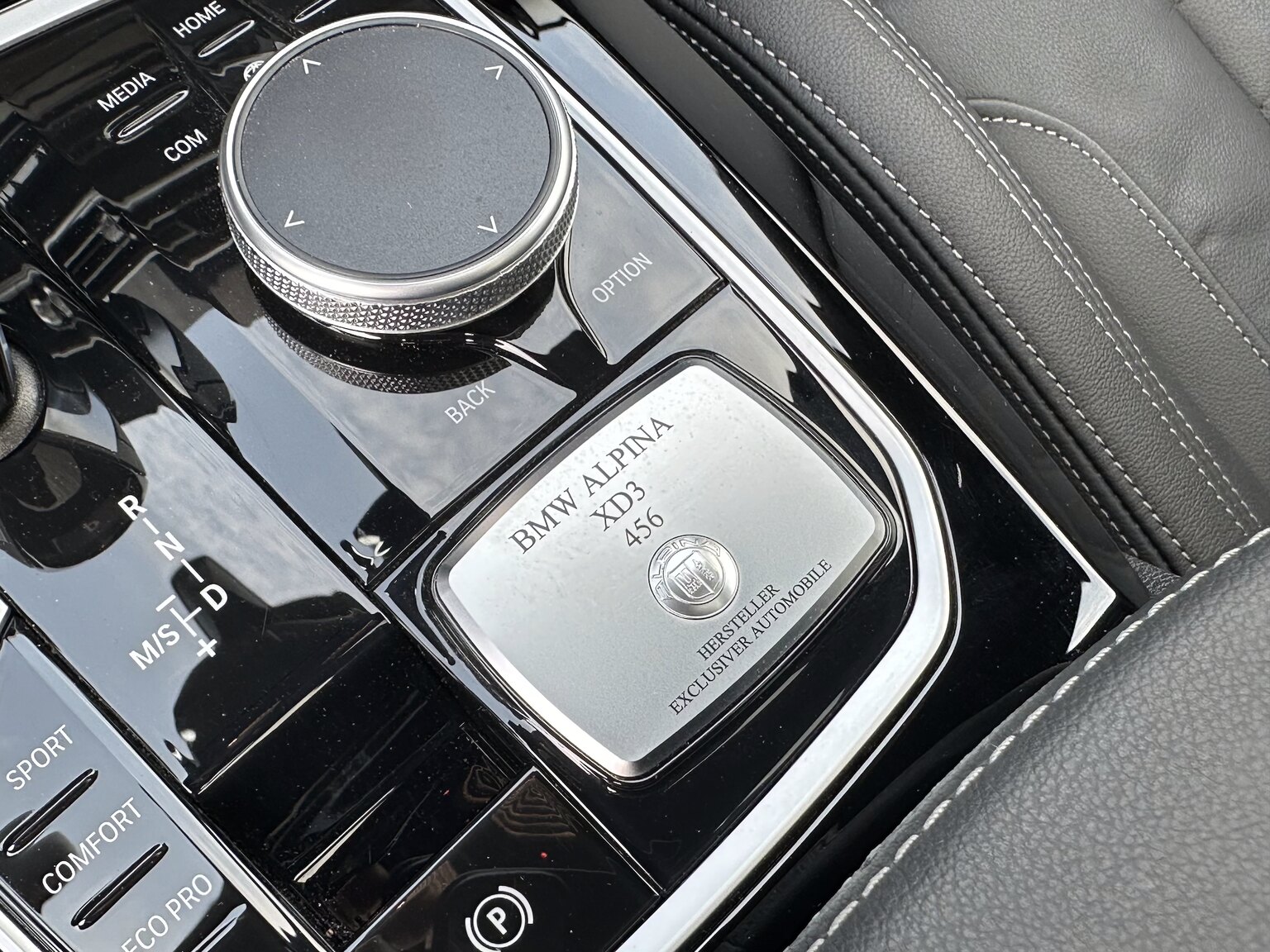Innenraumfoto von 2022 ALPINA XD3
