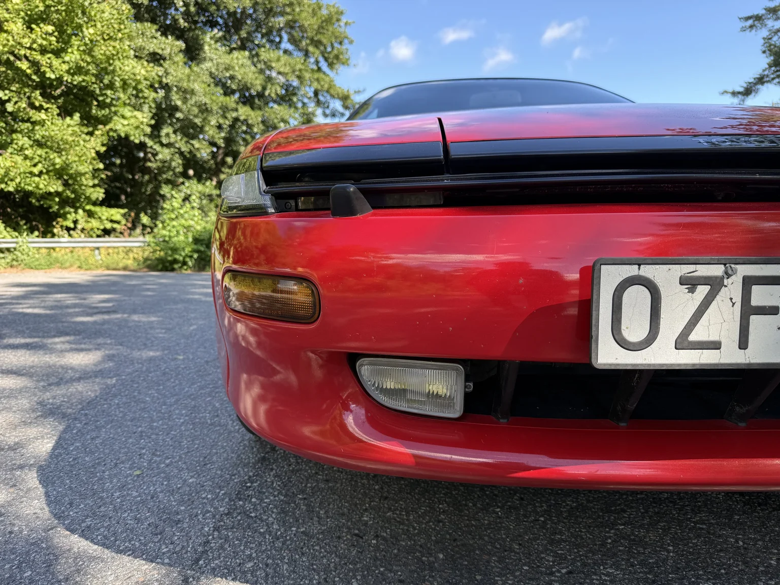 Exterior image of 1990 Toyota Celica (42)