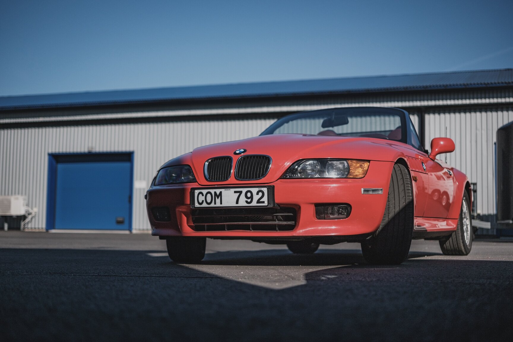 Exterior image of 1999 BMW Z3 2.8i Roadster