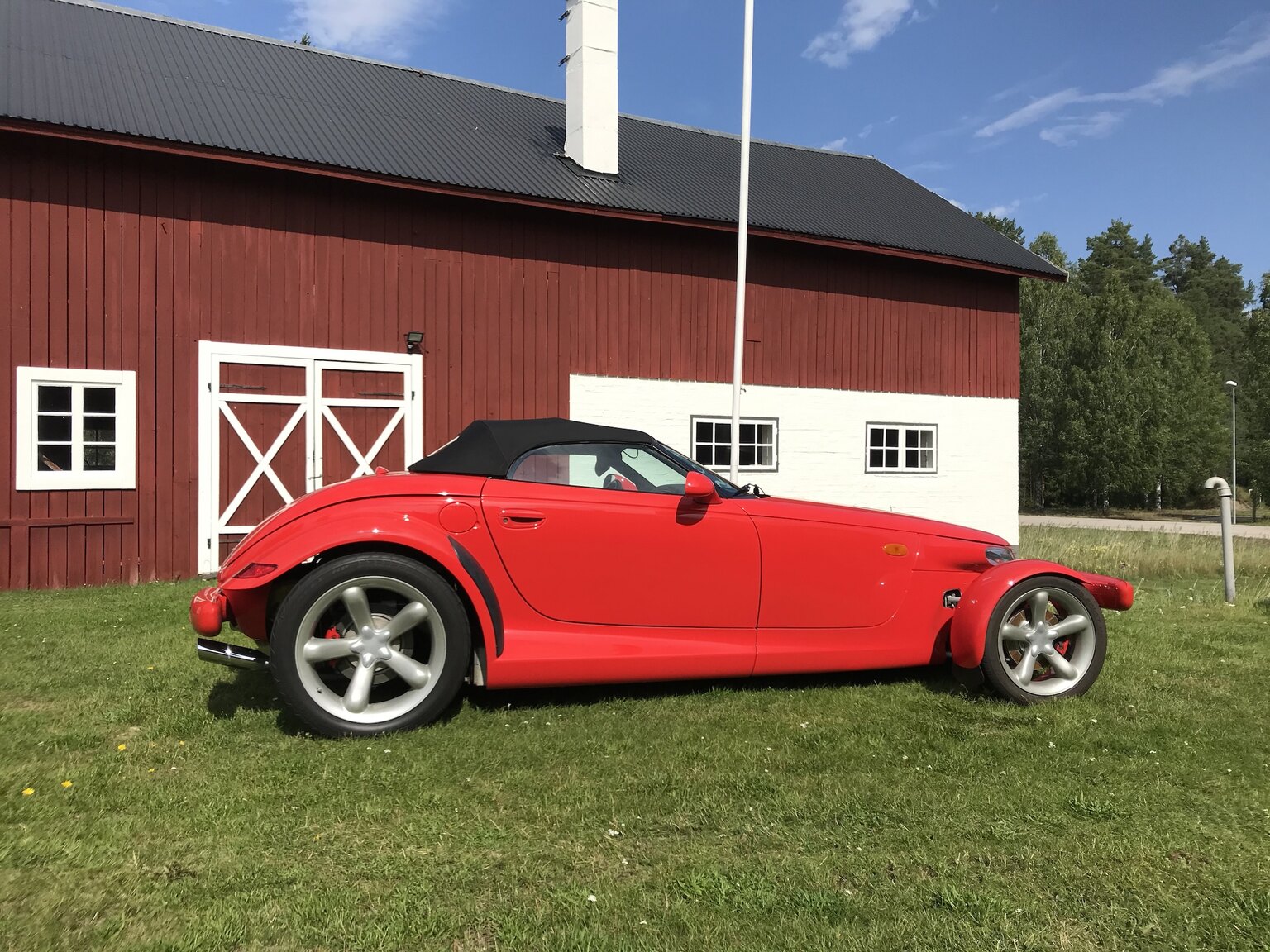 Exteriörbild på 1999 Plymouth Prowler