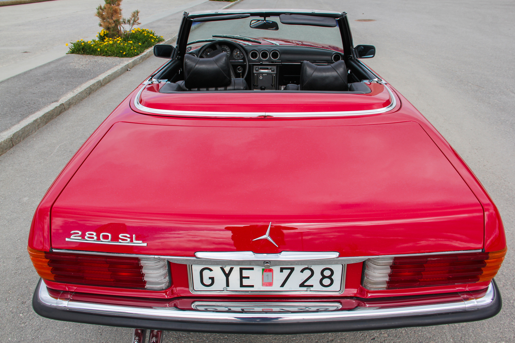 Aussenfoto 1975 Mercedes-Benz 280 SL