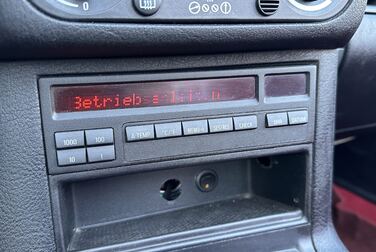 Interior image of 1993 BMW 325 I CABRIO 