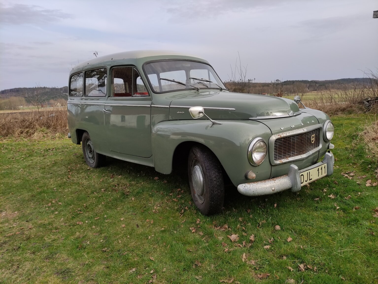 Exterior image of 1960 Volvo P210 Duett
