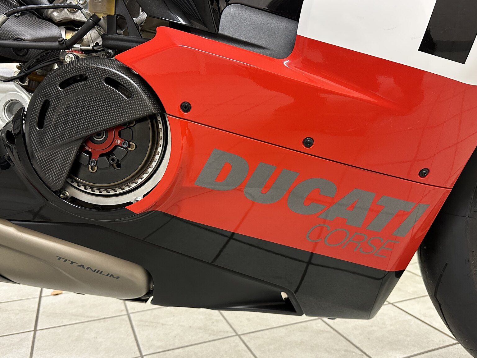Aussenfoto 2020 Ducati Panigale V4 25° Anniversario (21)
