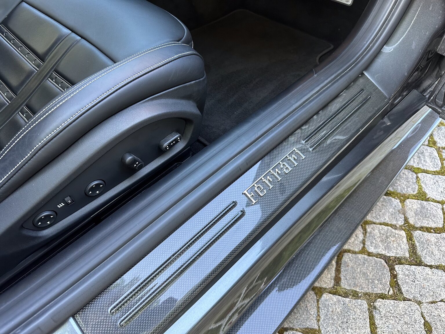 Interior image of 2013 Ferrari F12 Berlinetta