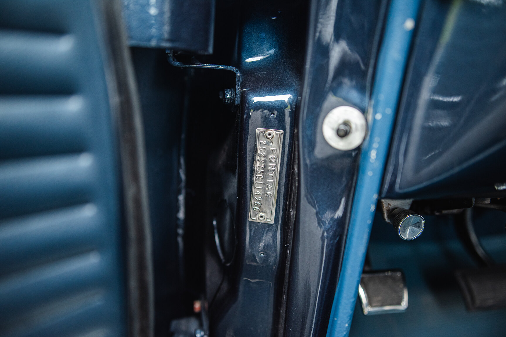 Interior image of 1965 Pontiac Catalina 421 Tripower-Pack 2+2