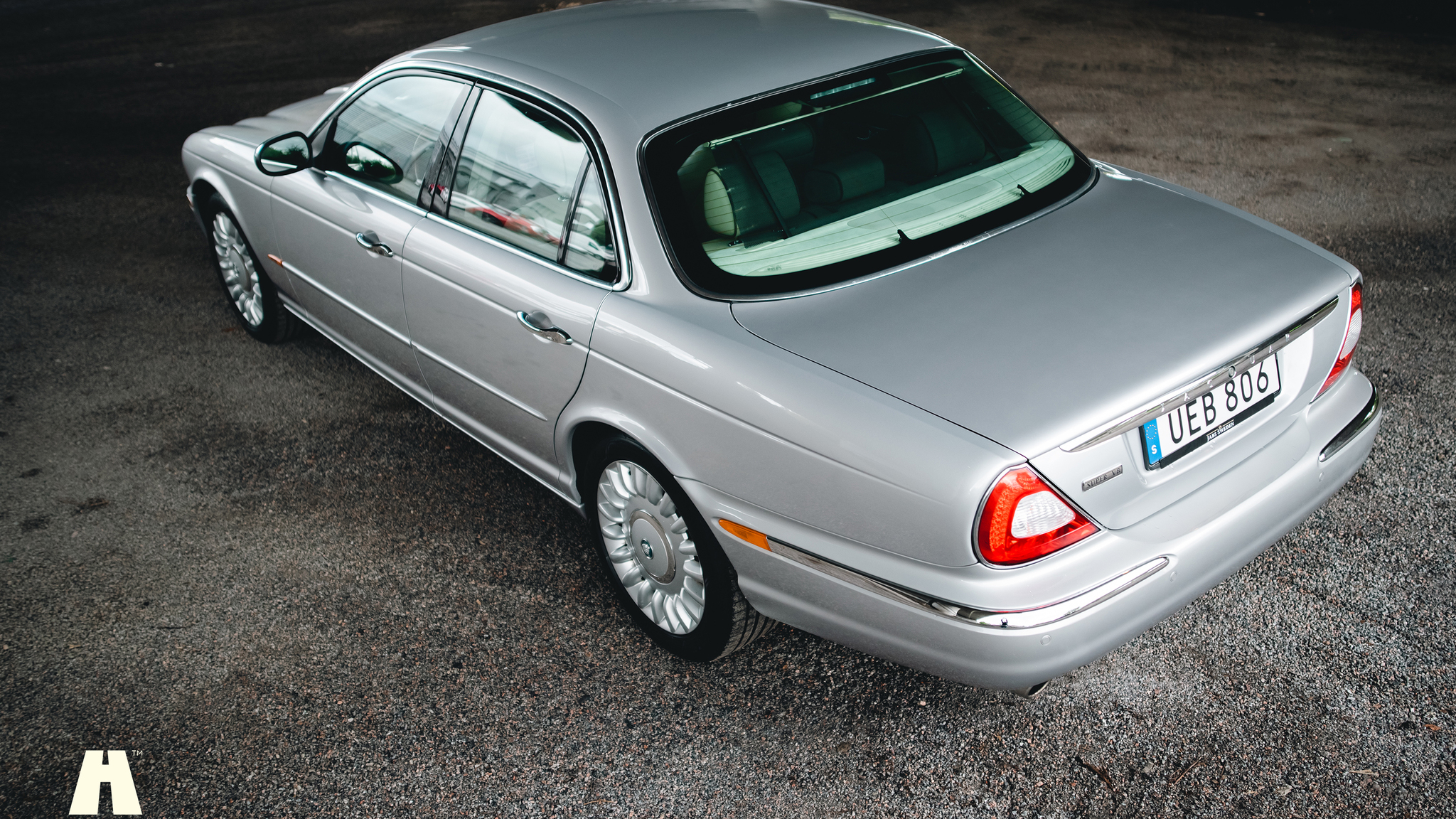 Exterior image of 2003 Jaguar XJ Super V8