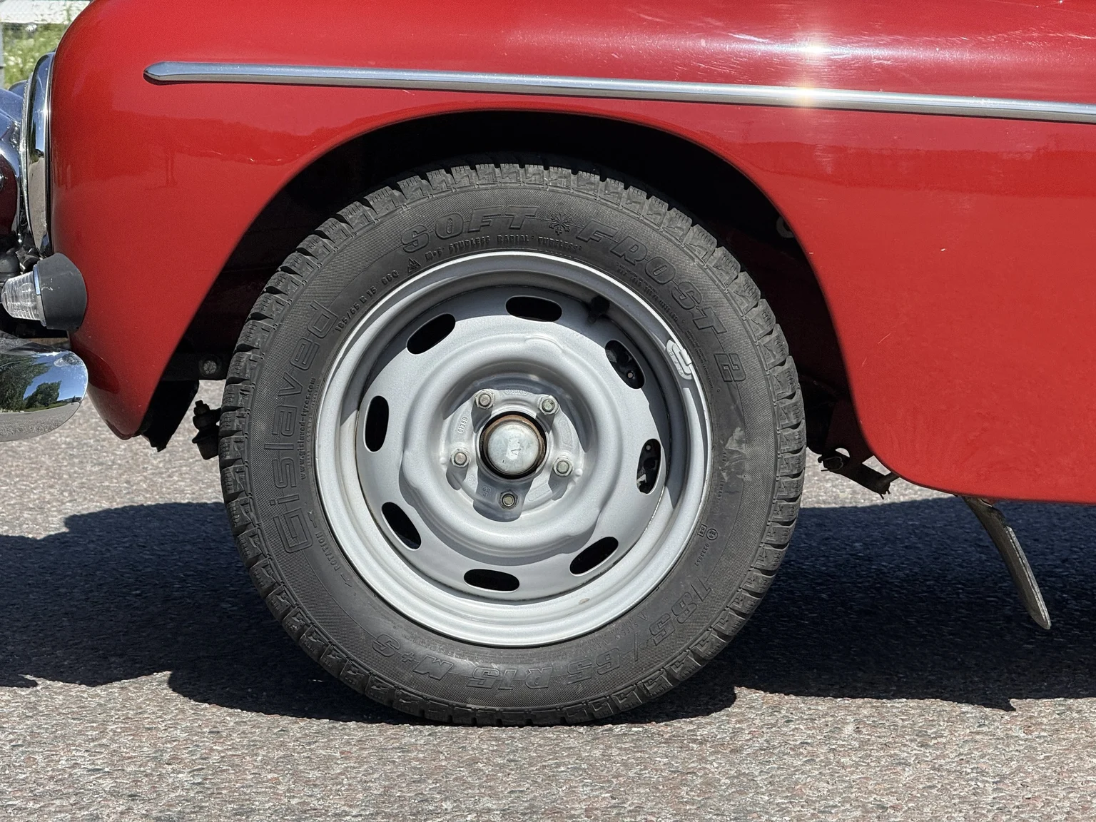 Exterior image of 1965 Volvo PV "Rally" (69)