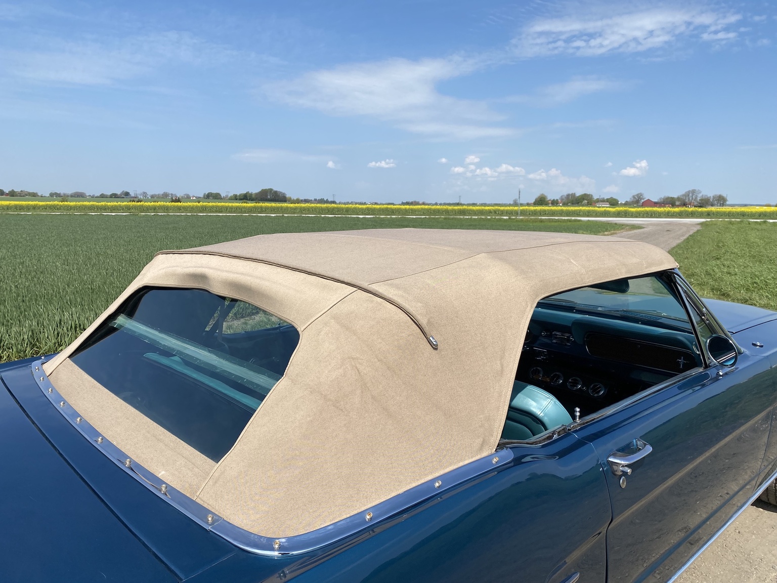 Exteriörbild på 1966 Ford Mustang 289 Cabriolet