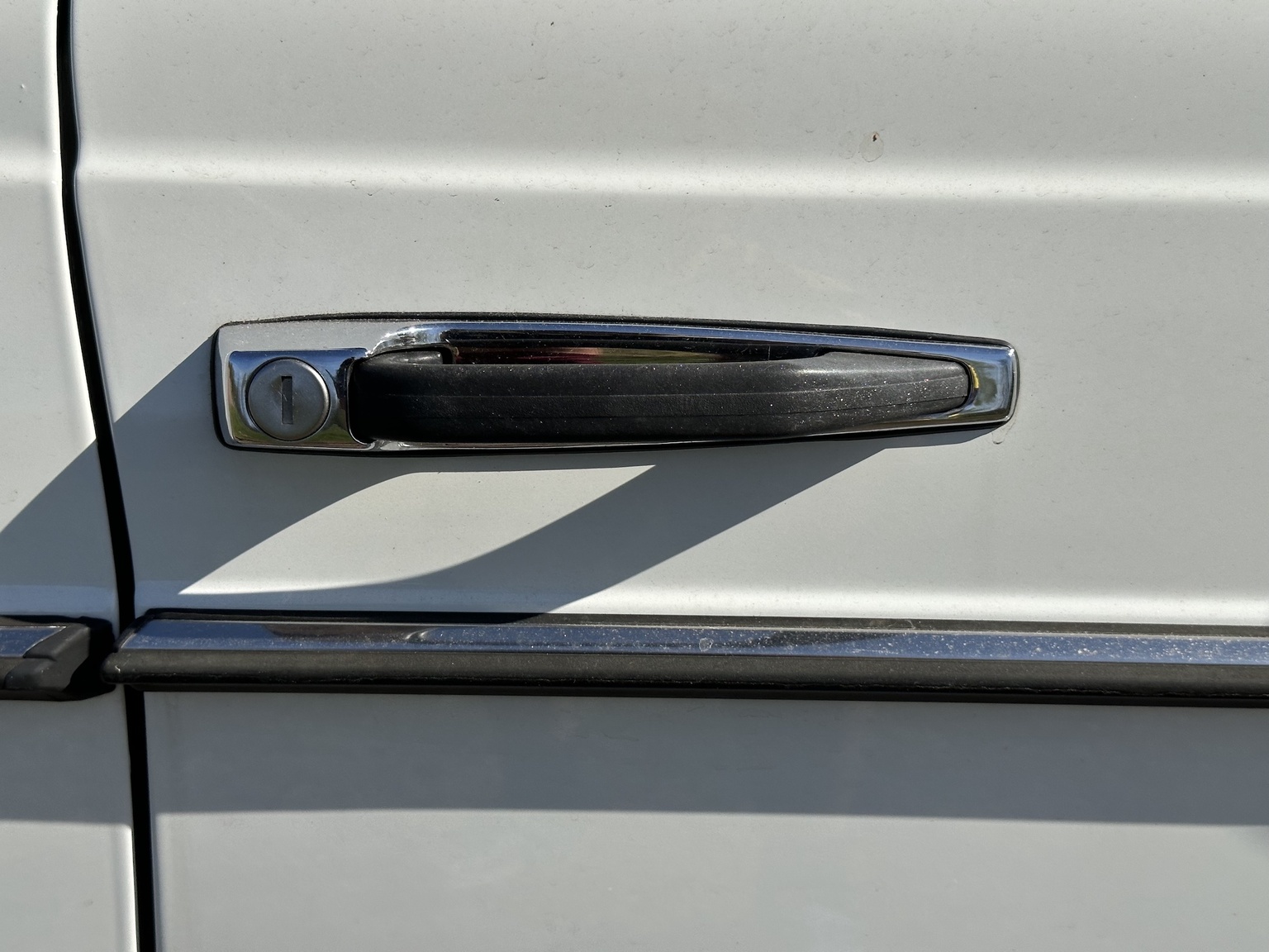 Exterior image of 1985 Mercedes-Benz 200