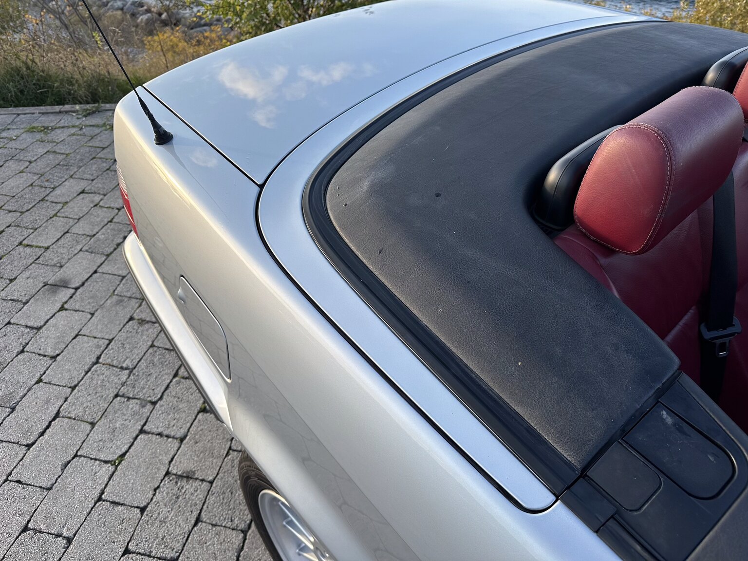 Aussenfoto 1993 BMW 325i Convertible