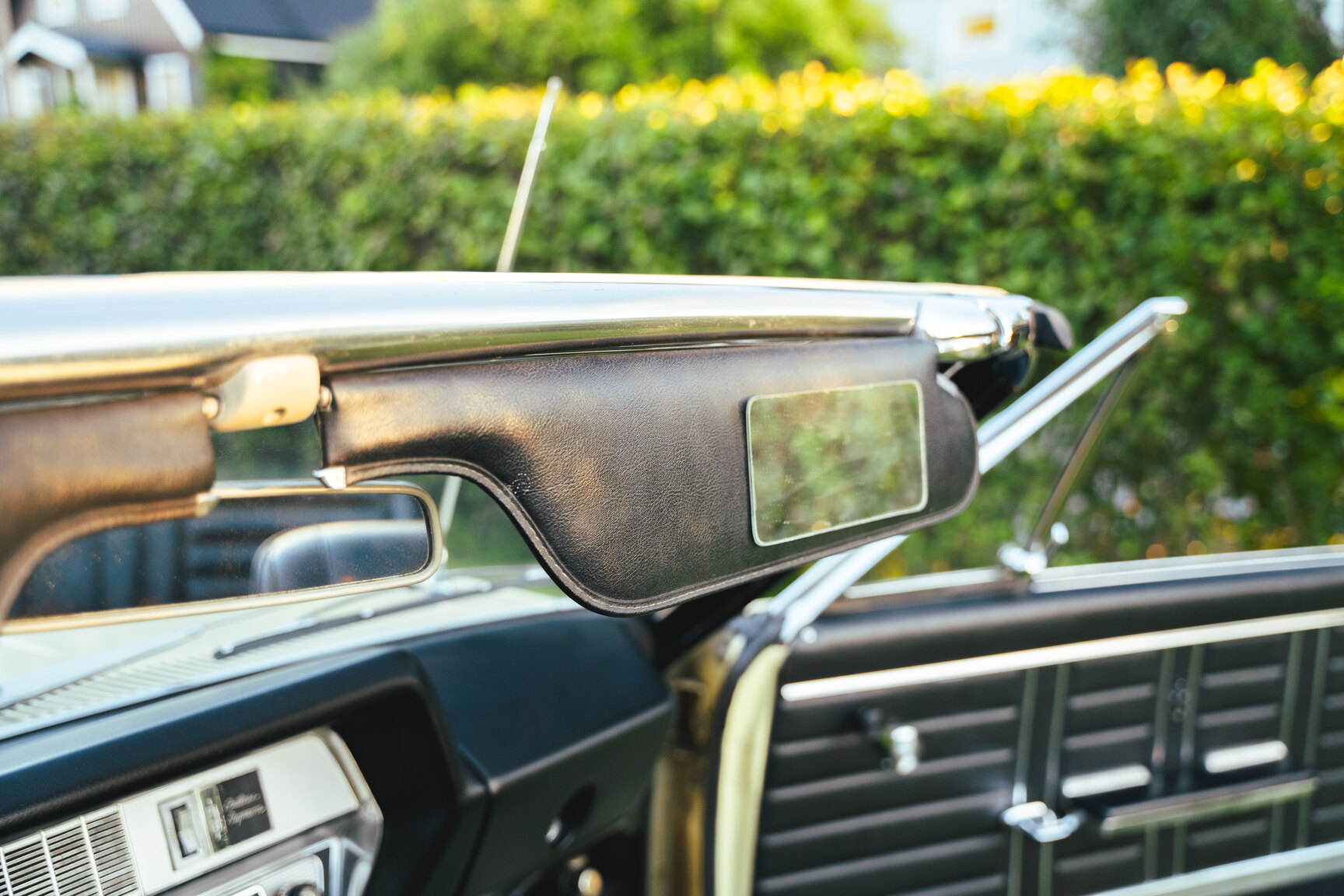 Interior image of 1967 Oldsmobile Cutlass Supreme Cabriolet