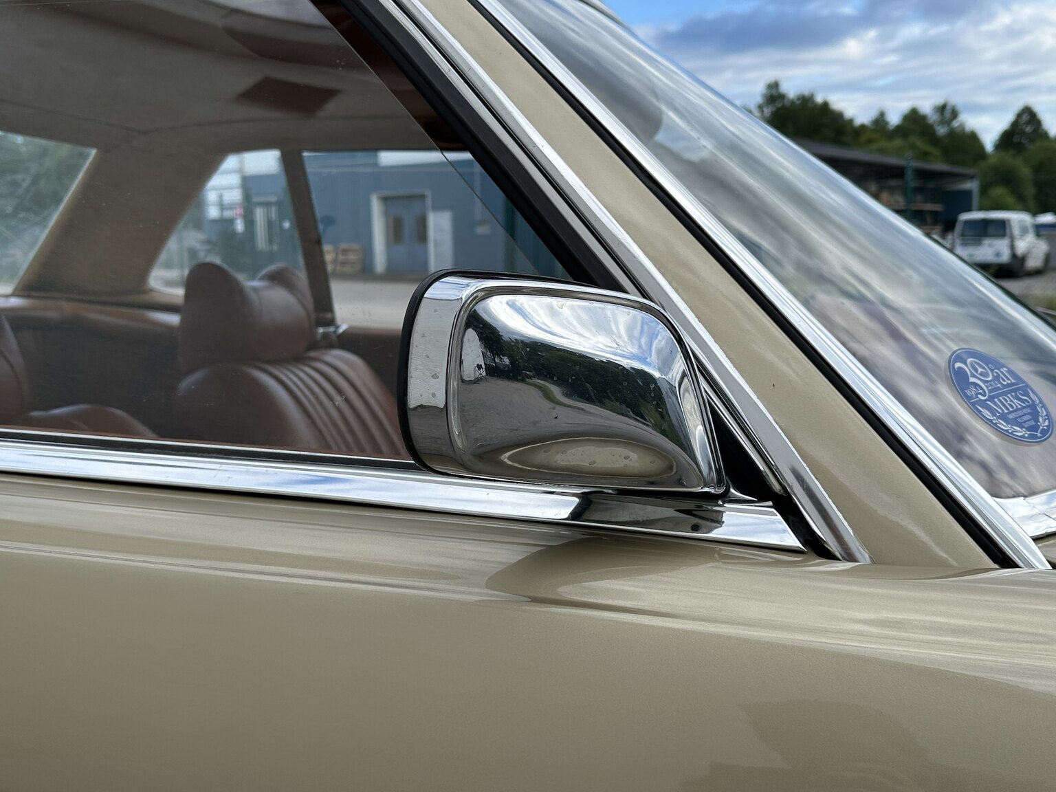 Exteriörbild på 1974 Mercedes benz 450 SL