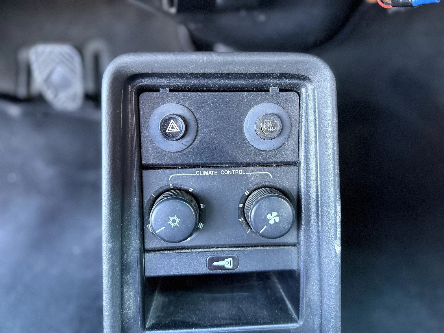 Innenraumfoto von 1989 Porsche 911 / 930 3.3 Turbo 5-speed (17)