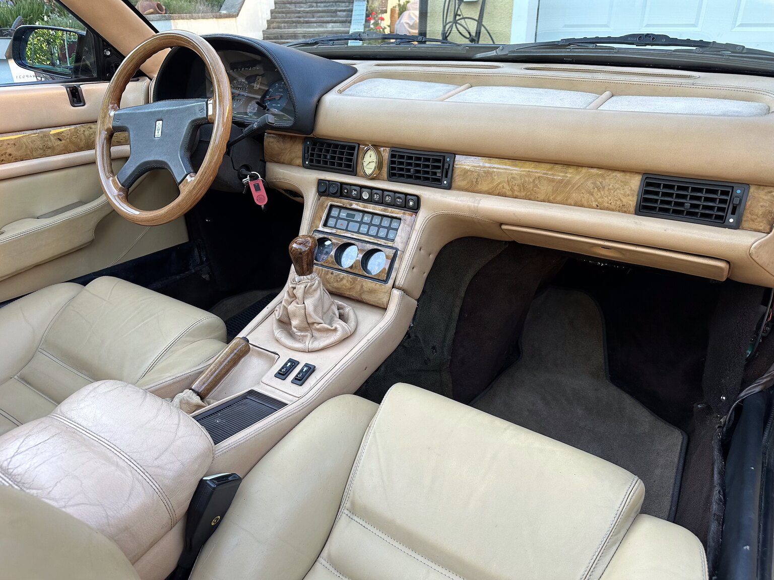Interiörbild 1987 Maserati Biturbo Spyder