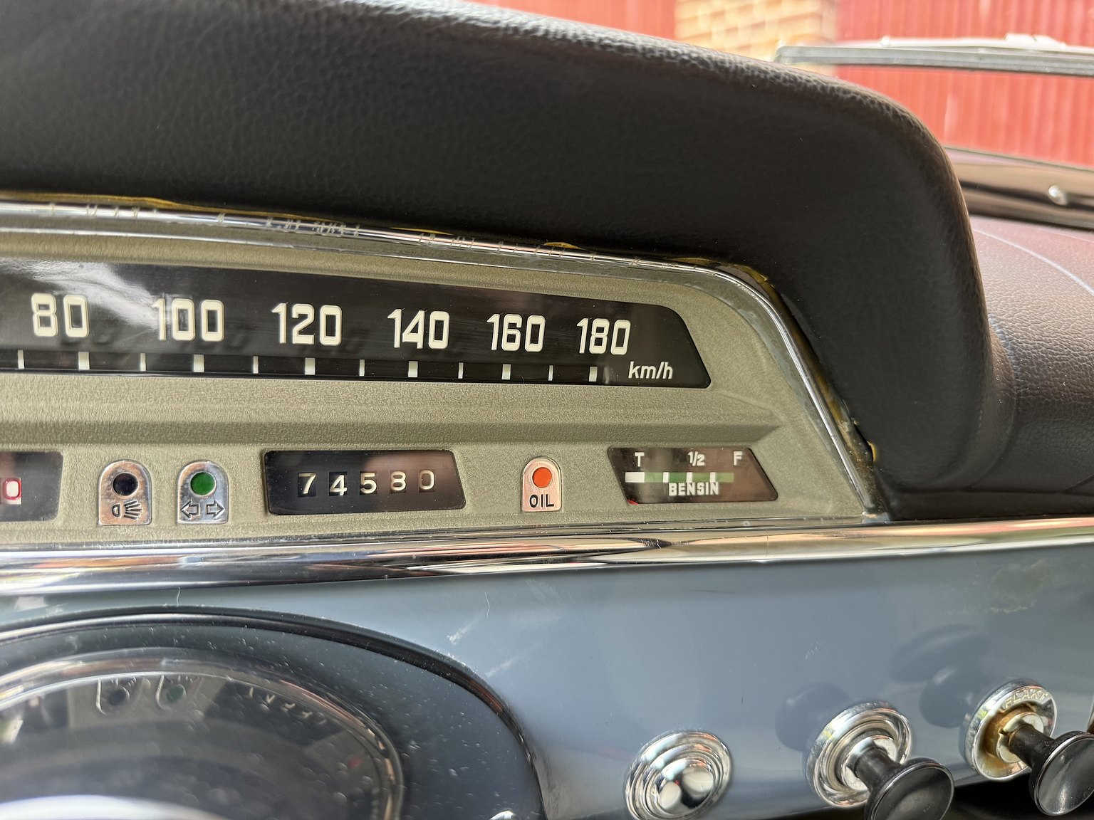 Interior image of 1964 Volvo Amazon 121 P130