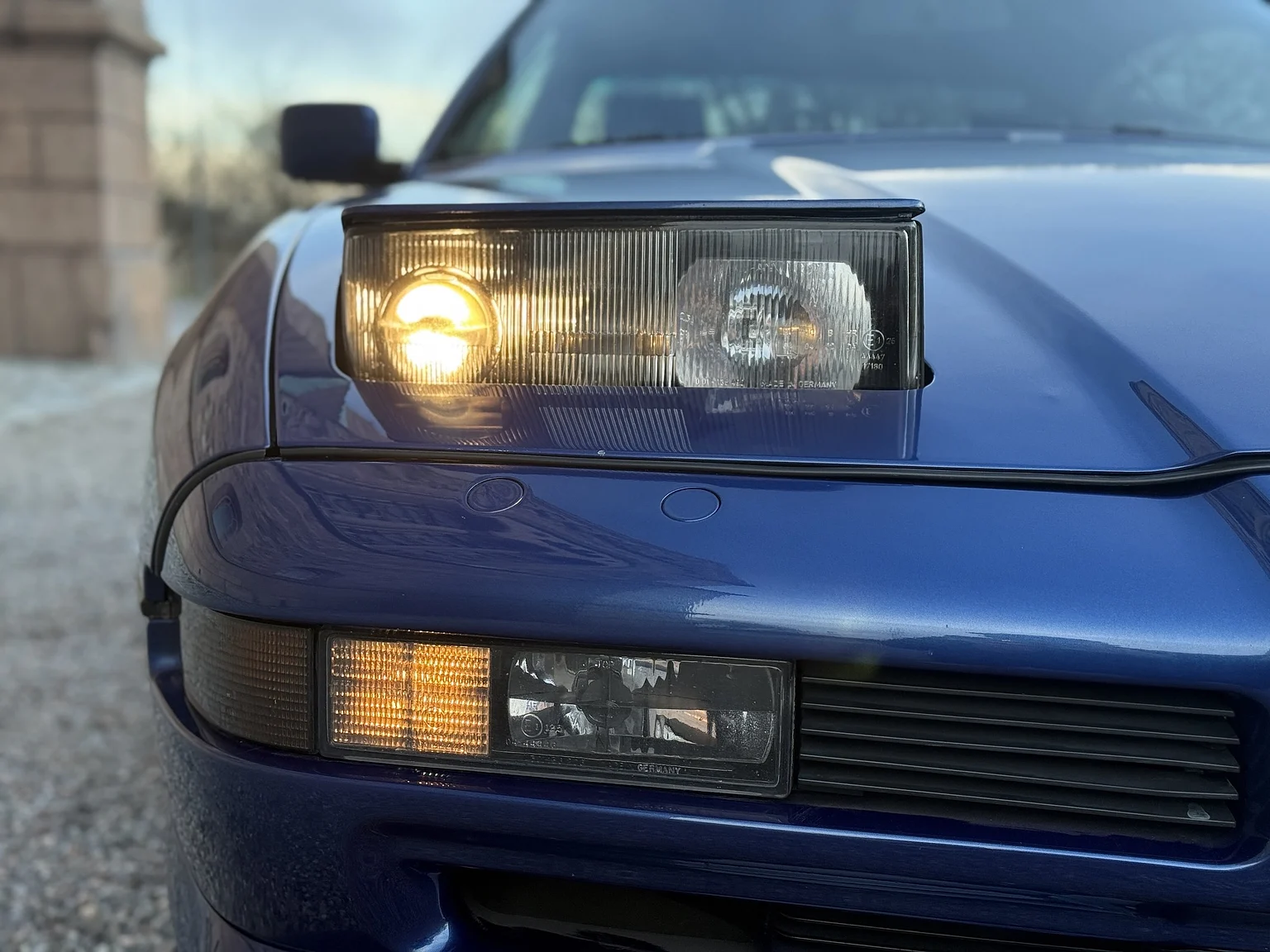 Exteriörbild på 1992 BMW 850iA - No Reserve (51)